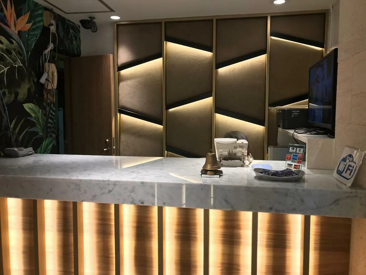 City Hotel Southern Cross Tokyo 2*,